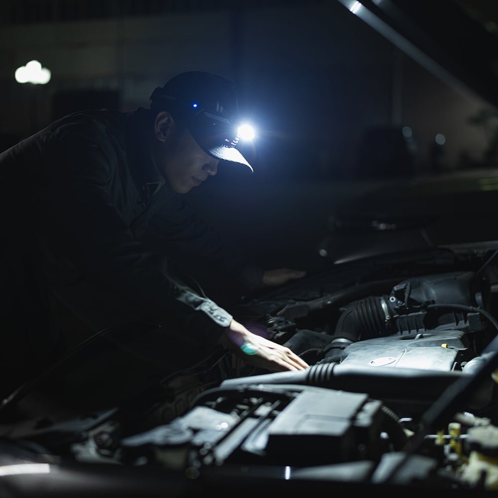 WUBEN E7 Magnetic Multi-functional EDC Flashlight 1800 Lumens