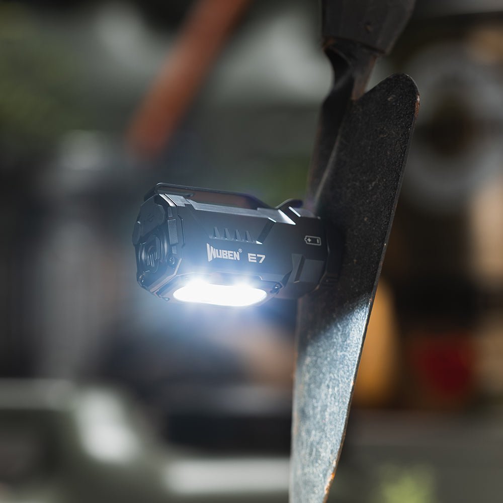 WUBEN E7 Magnetic Multi-functional EDC Flashlight 1800 Lumens