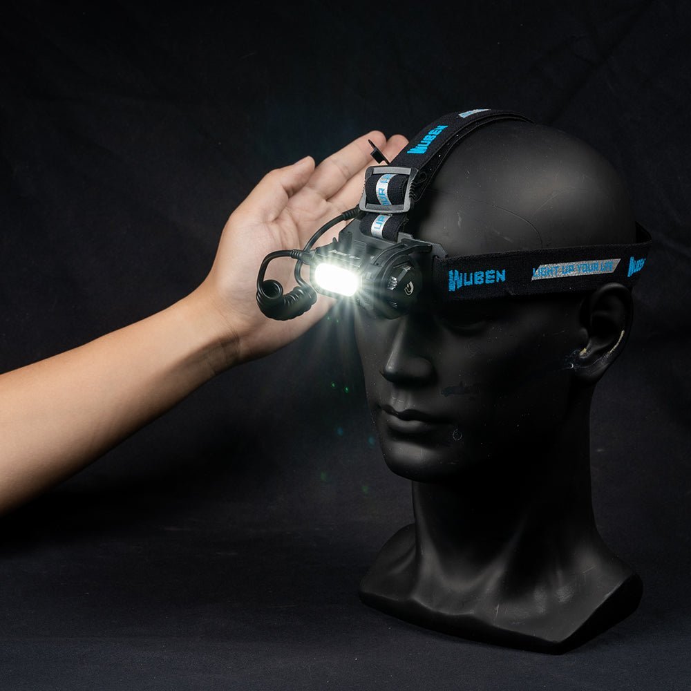 WUBEN E7 Magnetic Multi-functional EDC Flashlight 1800 Lumens