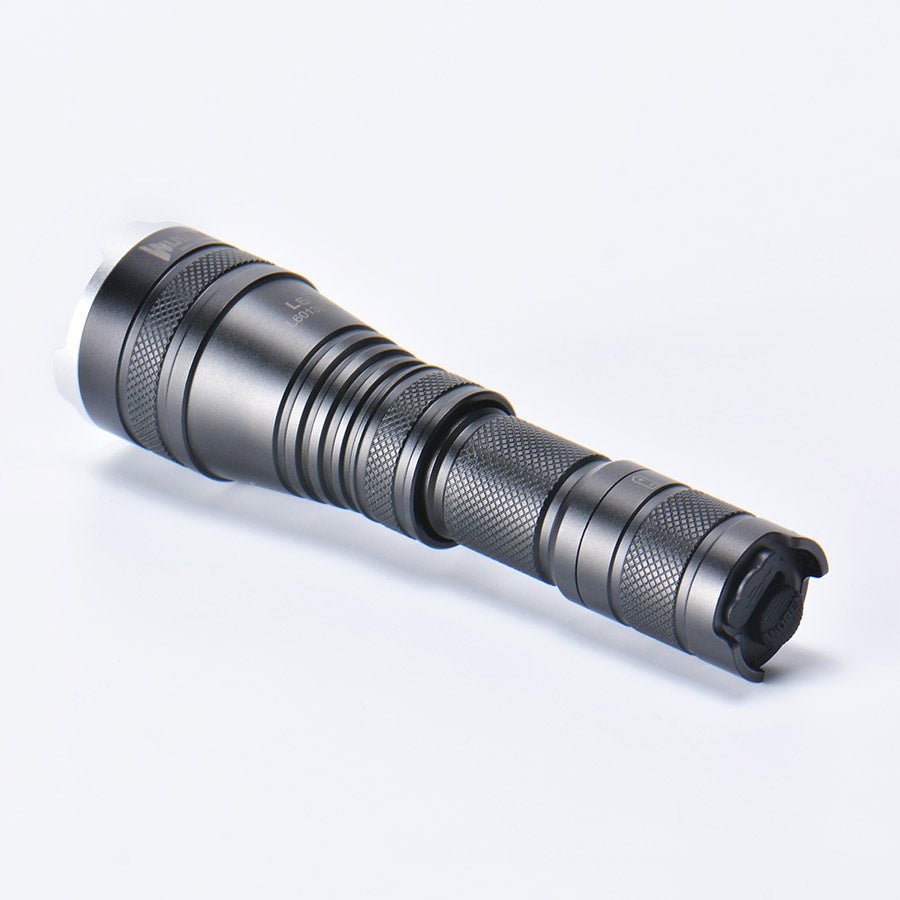 L60 Zoomable Flashlight - 1200 Lumens_5